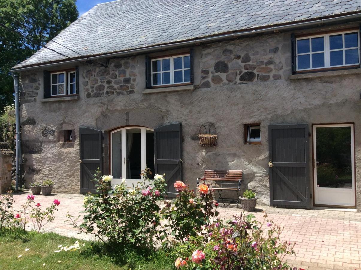 Chambre D'Hotes Grange De La Bastide Laveissiere Luaran gambar